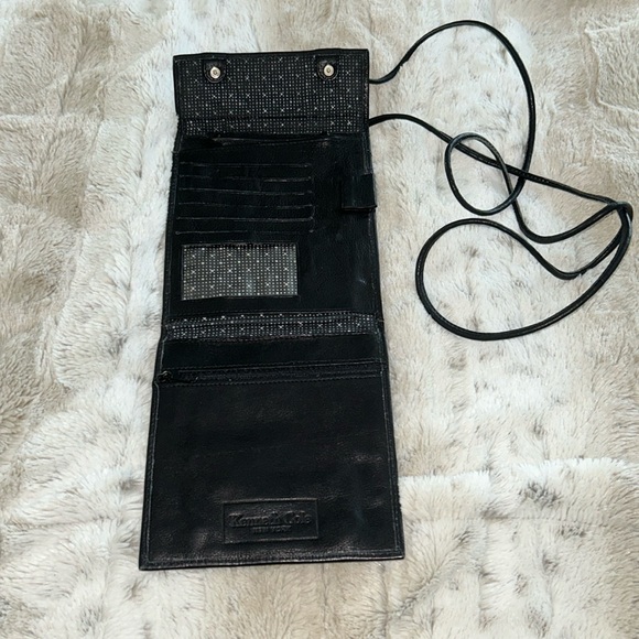 Kenneth Cole Black Leather Crossbody Wallet - Picture 2 of 9